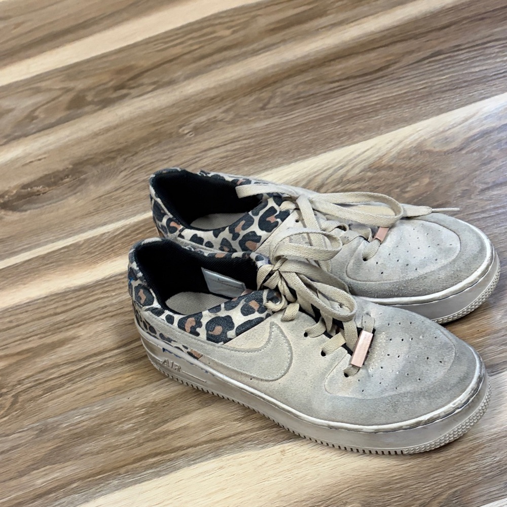Nike cheetah and Beige Sneakers 8.5